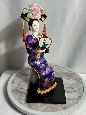 Asian Geisha Doll Figurine Purple Kimono Butterfly Fan Floral Headdress Decor